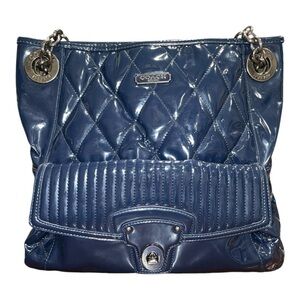 Coach Poppy Quilted Liquid Glass Patent Leather w/Gunmetal Chain Bag Navy. P11